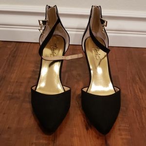 BRAND NEW Thalia Sodi Vanessa Pointed-Toe Pumps